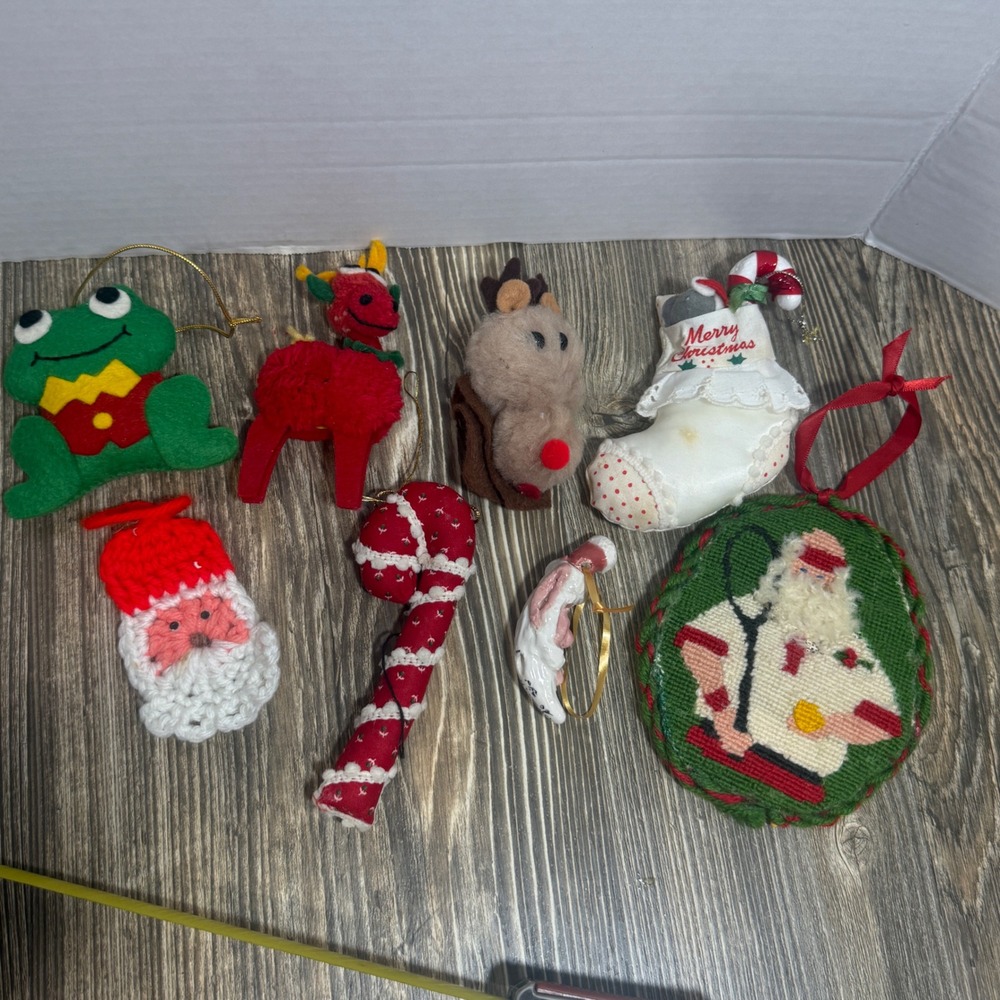 Vtg Handmade Christmas Ornament Lot Needlepoint Santa Felt‎ Frog Crochet Plush